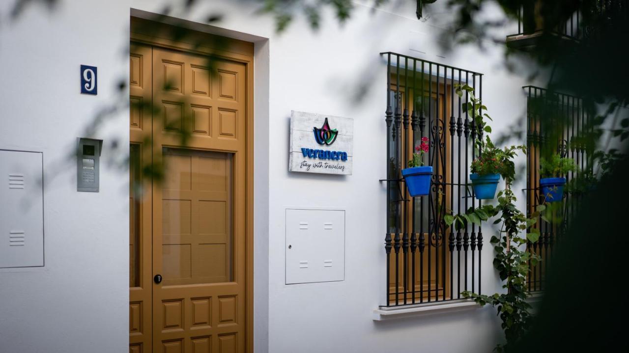 Veranera Hostel Estepona Exterior photo