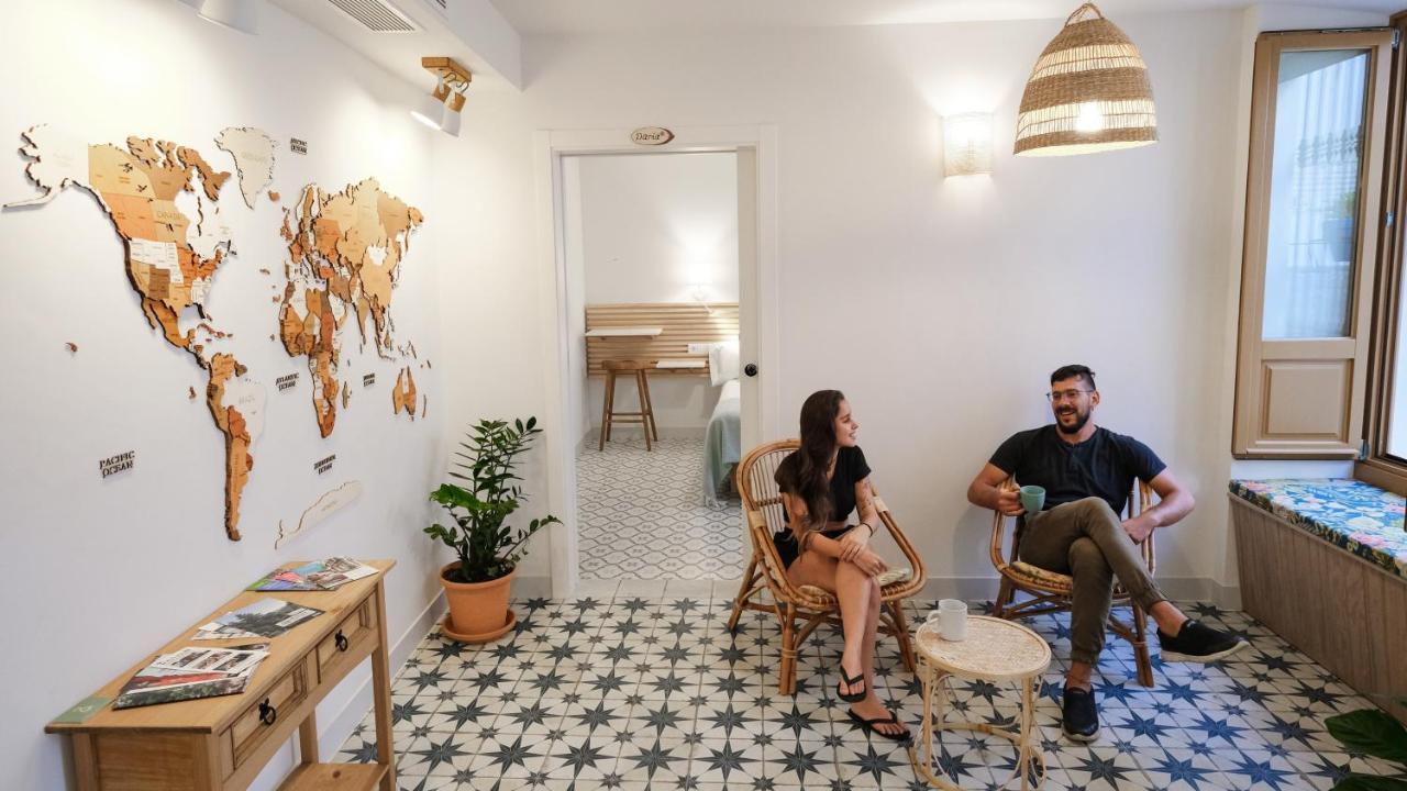 Veranera Hostel Estepona Exterior photo